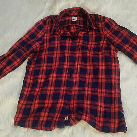 Red Plaid Boyfriend Fitted Shirt – Size XL – Aunt Gladys' Attic