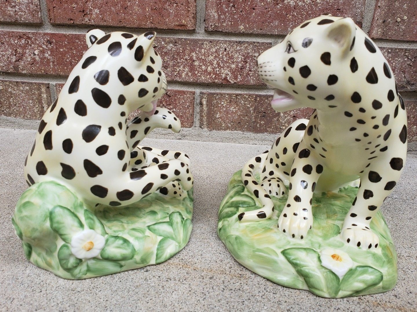 Vintage Ceramic Cheetah Statue — Vintage and Antique Decorative