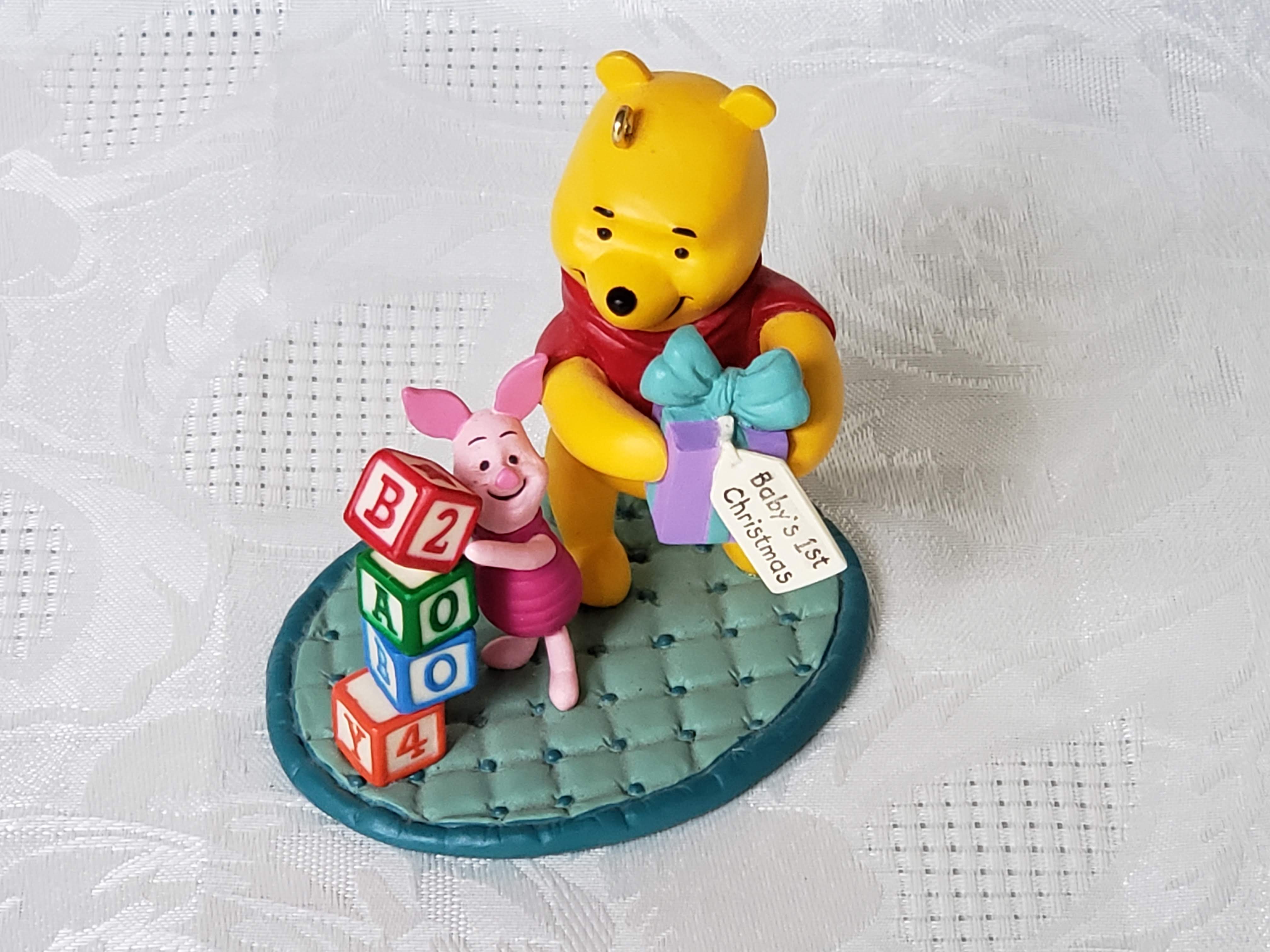 Winnie the pooh and Piglet ornament