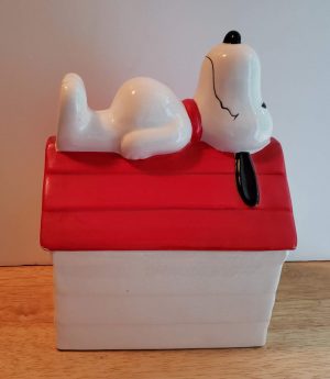 Snoopy Dog House Cookie