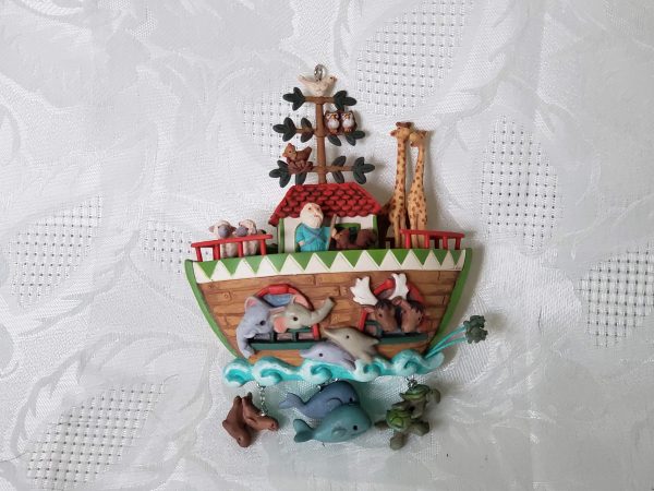 Hallmark Keepsake Noah's Ark Ornament front