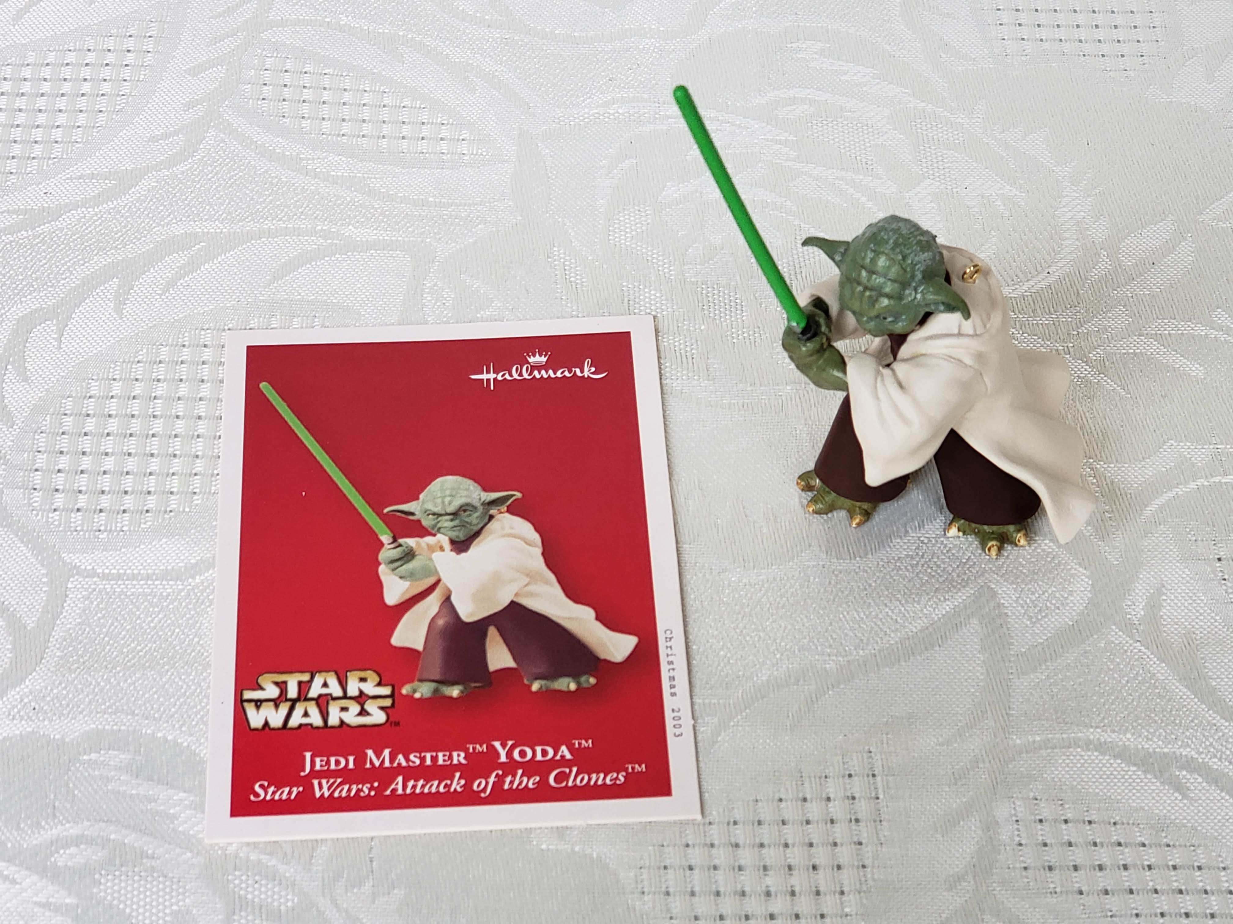 Hallmark keepsake ornament 2003 Jedi Master Yoda