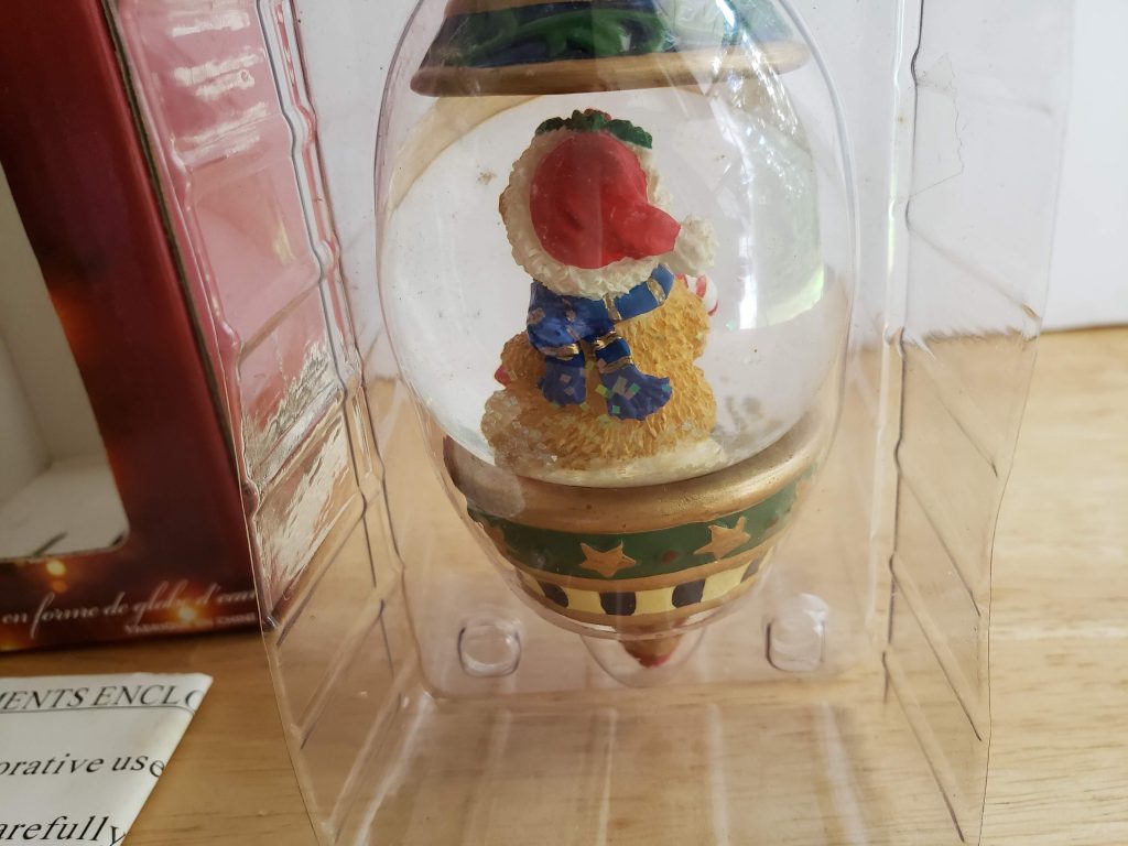 teddy bear snow globe