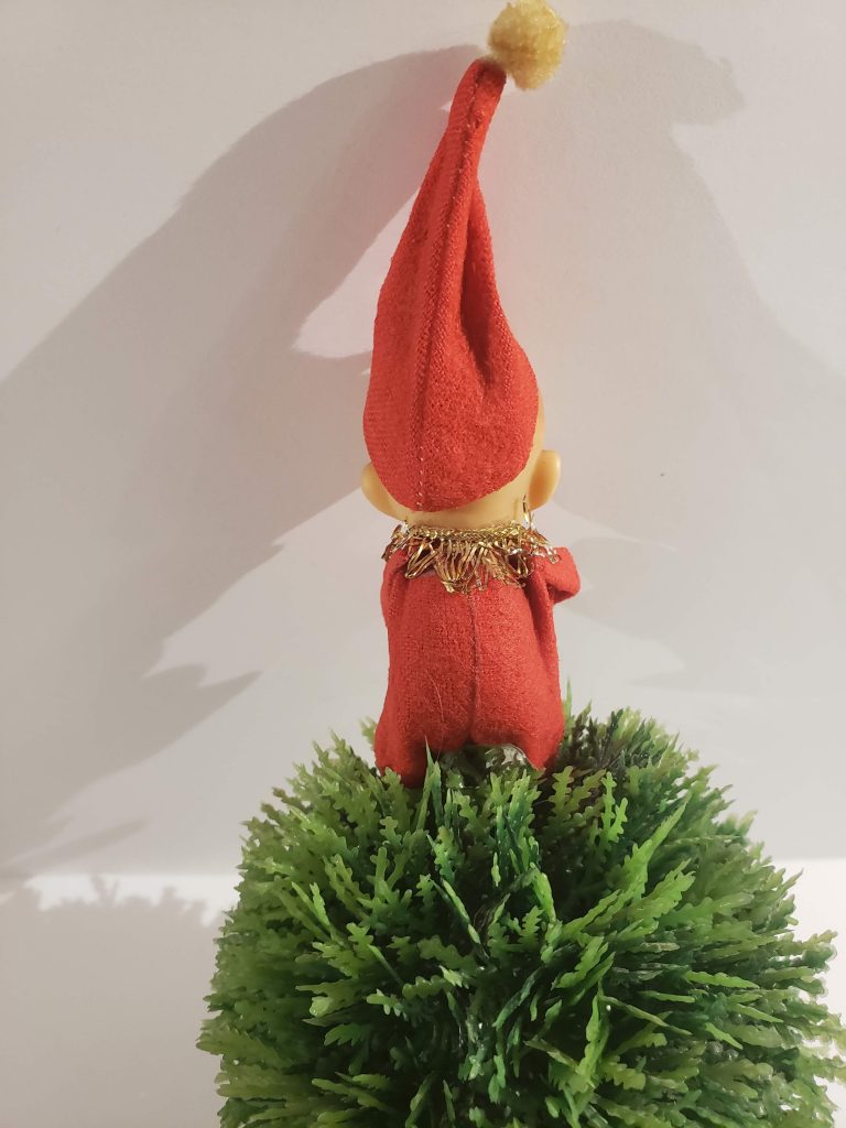 Vintage Knee Hugger Elf Mistletoe Bunch – Aunt Gladys' Attic