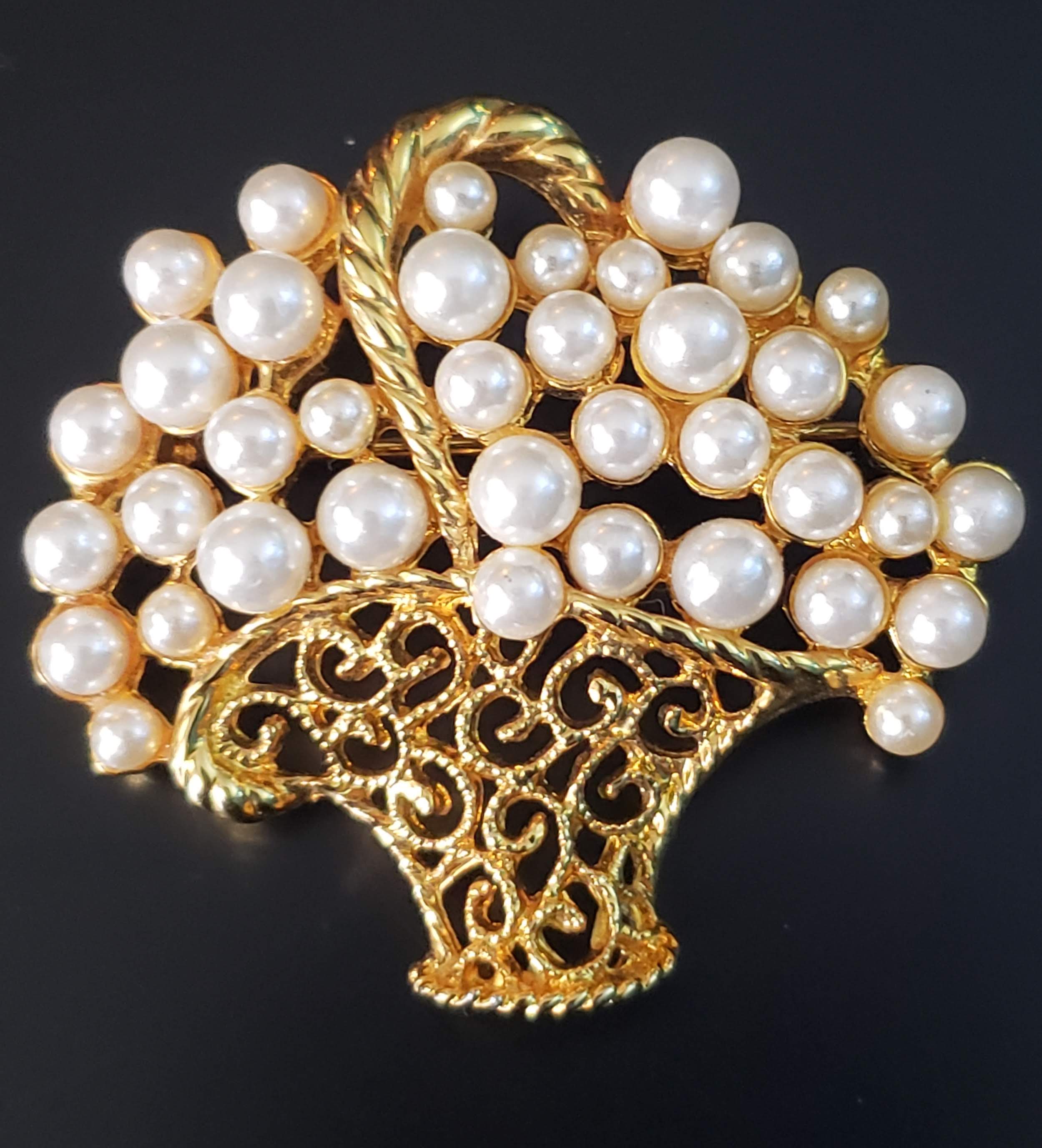 Vintage Basket Full of Pearls Brooch – Aunt Gladys' Attic