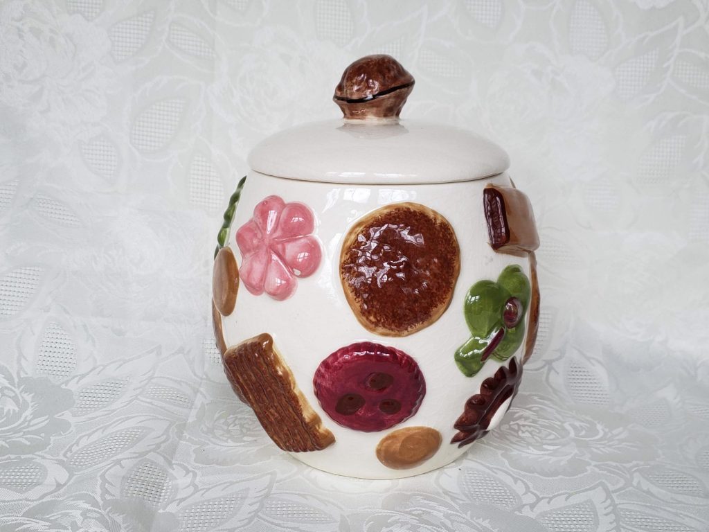 Vintage Cookies All Over Walnut Lid Cookie Jar – SOLD – Aunt Gladys' Attic