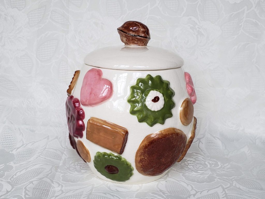 Vintage Cookies All Over Walnut Lid Cookie Jar Sold Aunt Gladys Attic