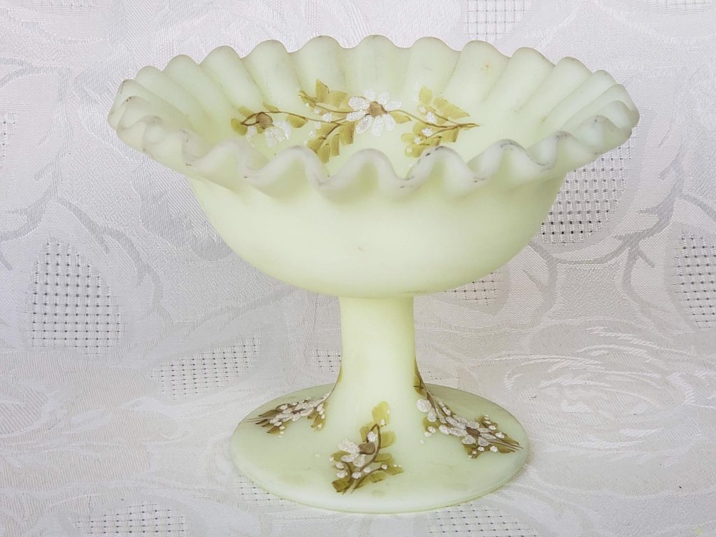 Vintage Fenton Art Glass Pedestal Candy Dish – Aunt Gladys' Attic