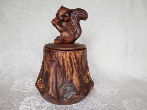 Vintage California Original Ceramics Squirrel Tree Stump Cookie Jar