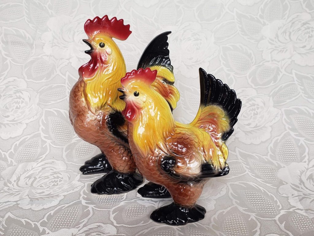 Vintage Royal Copley Rooster Hen Pair Of Figurines Aunt Gladys Attic