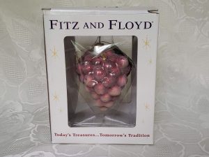 Fitz and Floyd Renaissance Grapes Ornament