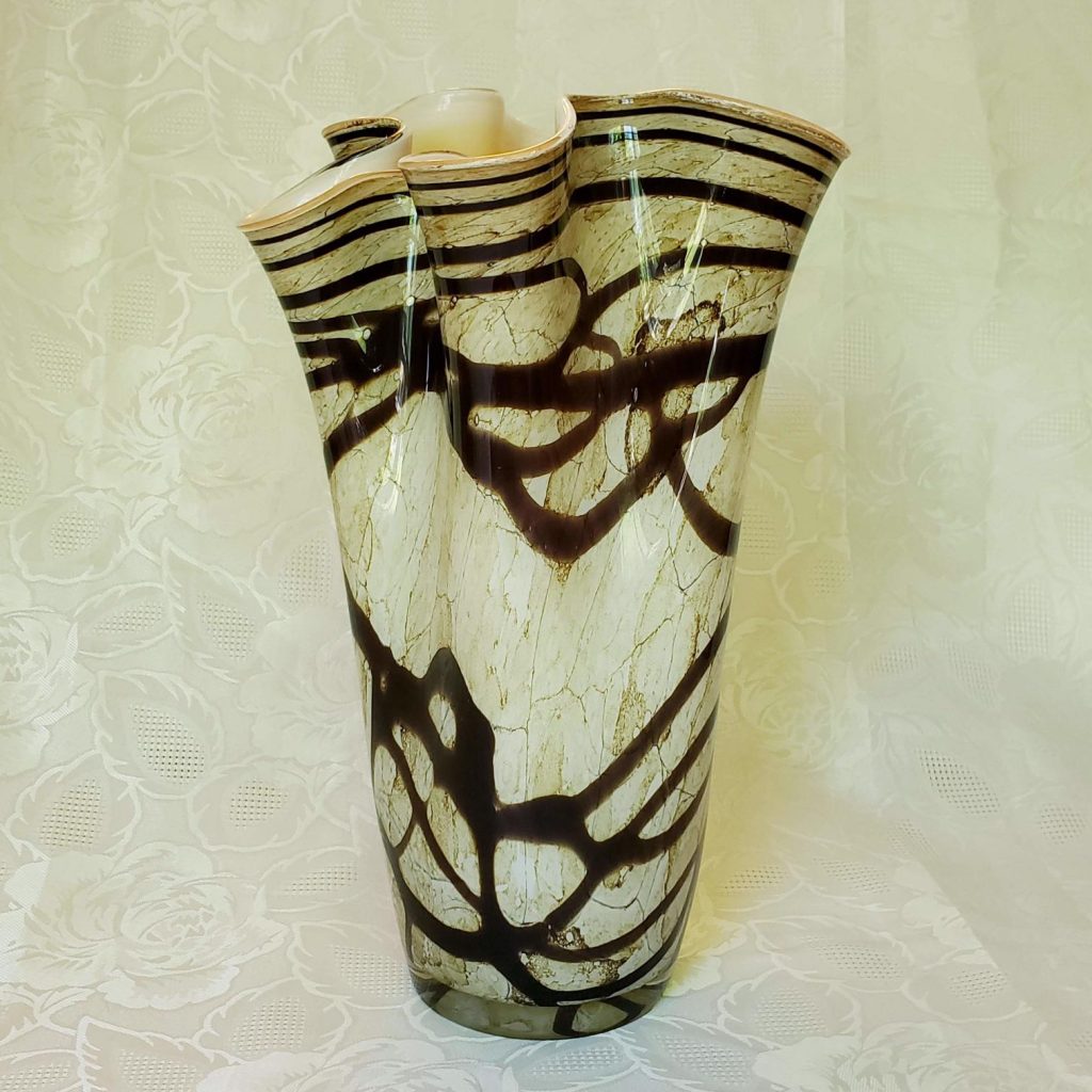 Jozefina Kronos Poland Glass Vase – Aunt Gladys' Attic