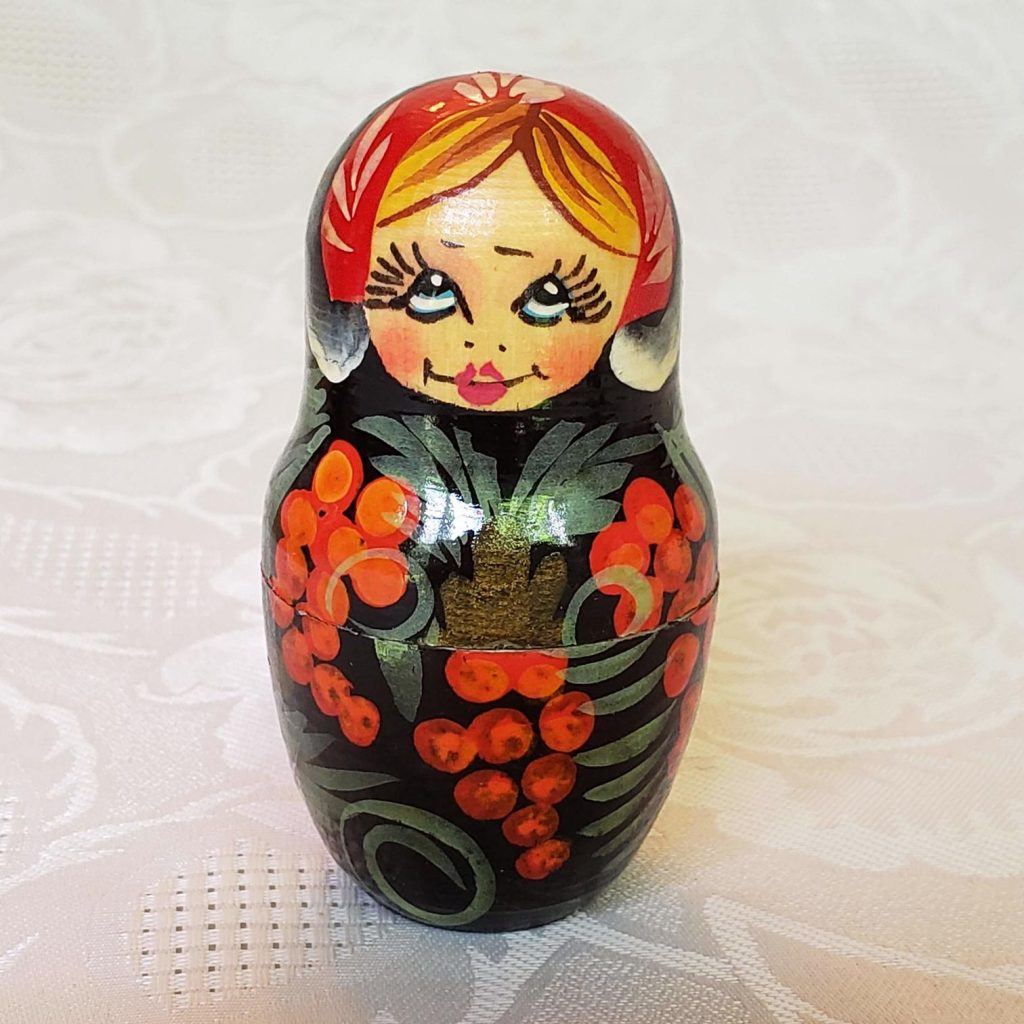 Matryoshka Nesting Dolls – Aunt Gladys' Attic