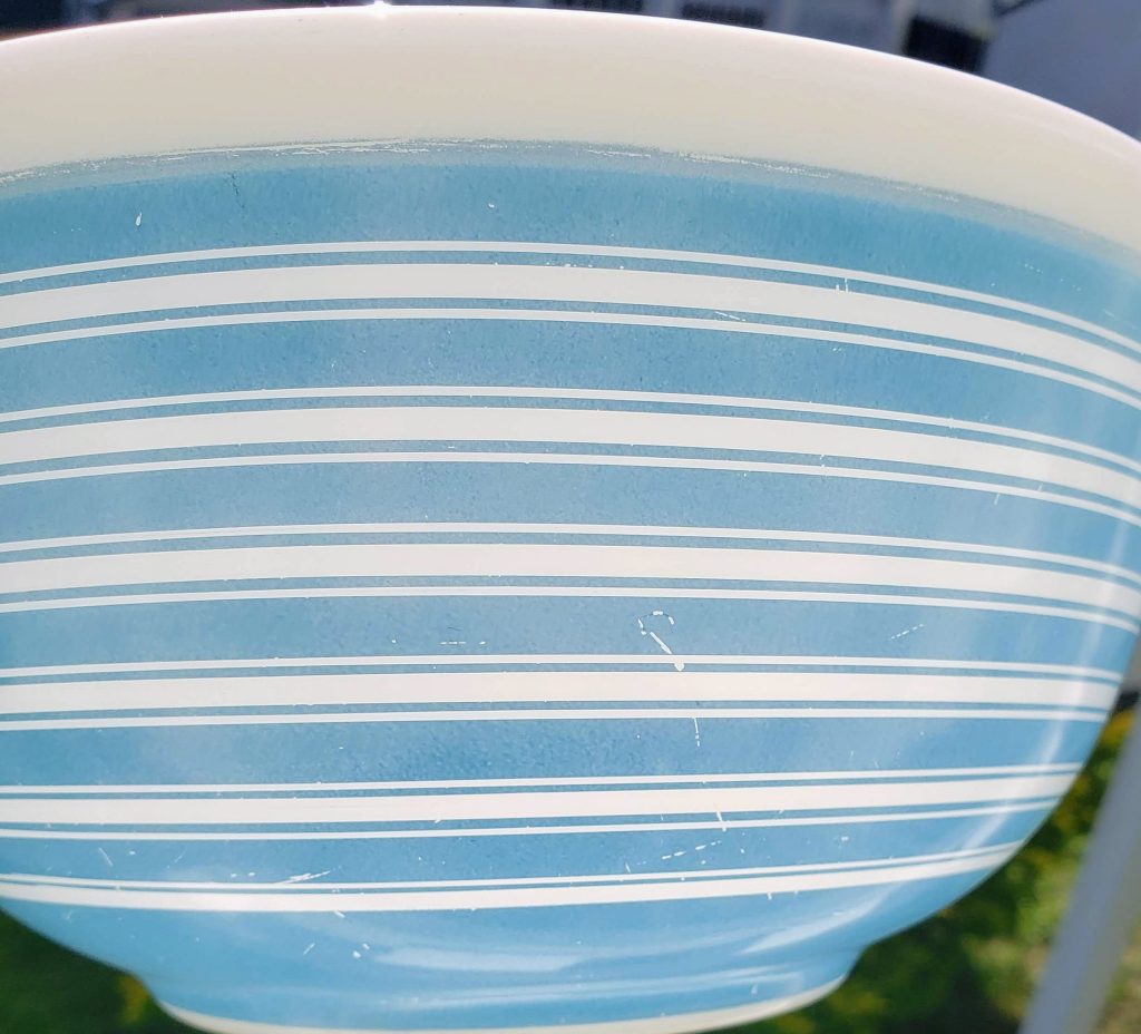 Pyrex Blue Stripe Vintage 403 Mixing Bowl SOLD – Aunt Gladys' Attic