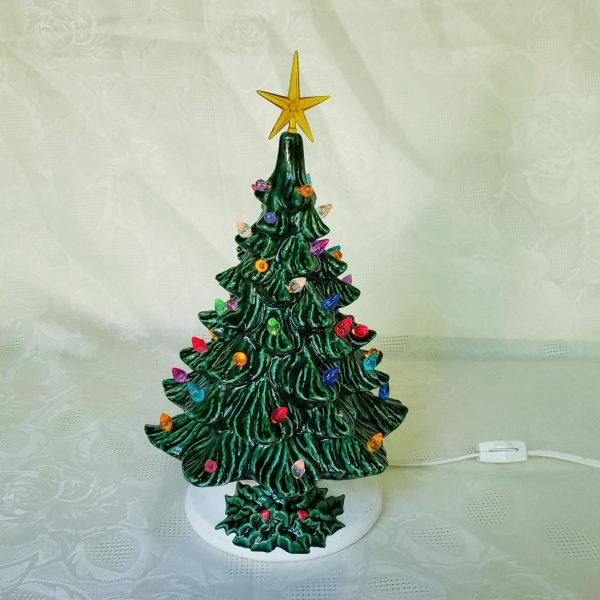Vintage Ceramic Green Light-up Christmas Tree Holly Base – Aunt Gladys ...