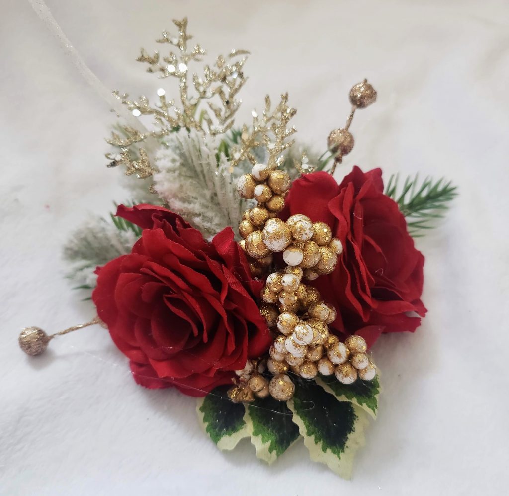 Handcrafted Red Rose and Gold Fascinator – Aunt Gladys' Attic