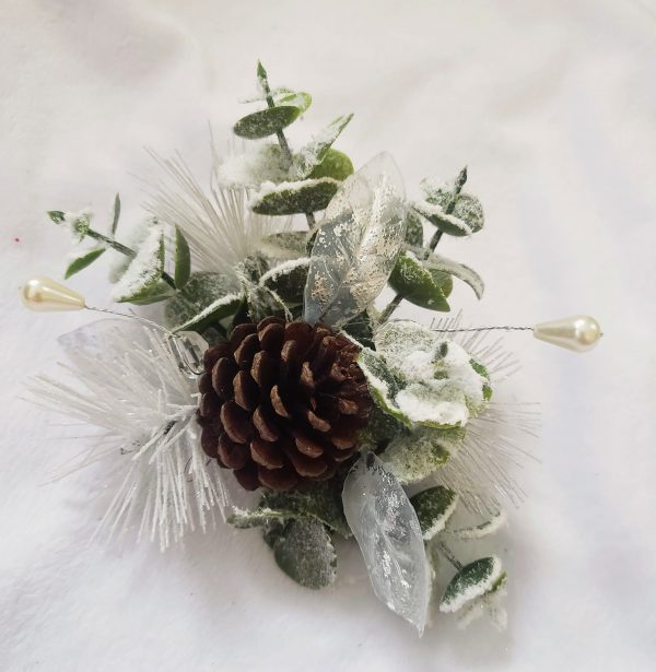 Pine Cone and Pearl Fascinator