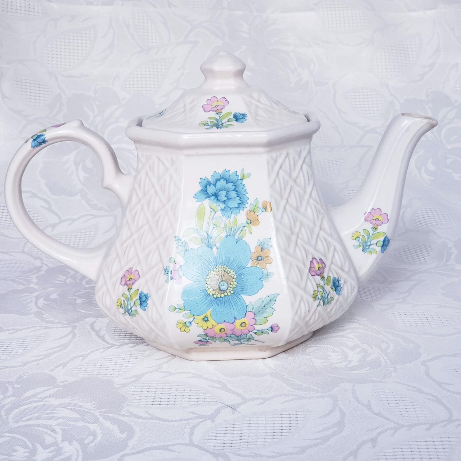 Sadler floral teapot