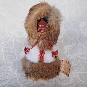Vintage Indien Art Collectors Eskimo Doll