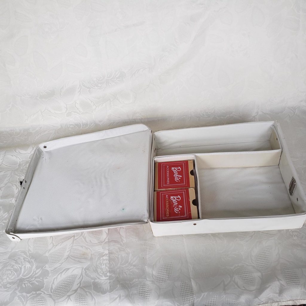 Vintage Barbie American Girl Wardrobe Case – Aunt Gladys' Attic