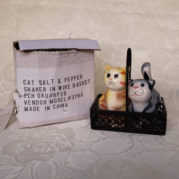 Large Kitty Cat Salt and Pepper Shakers with Carrier